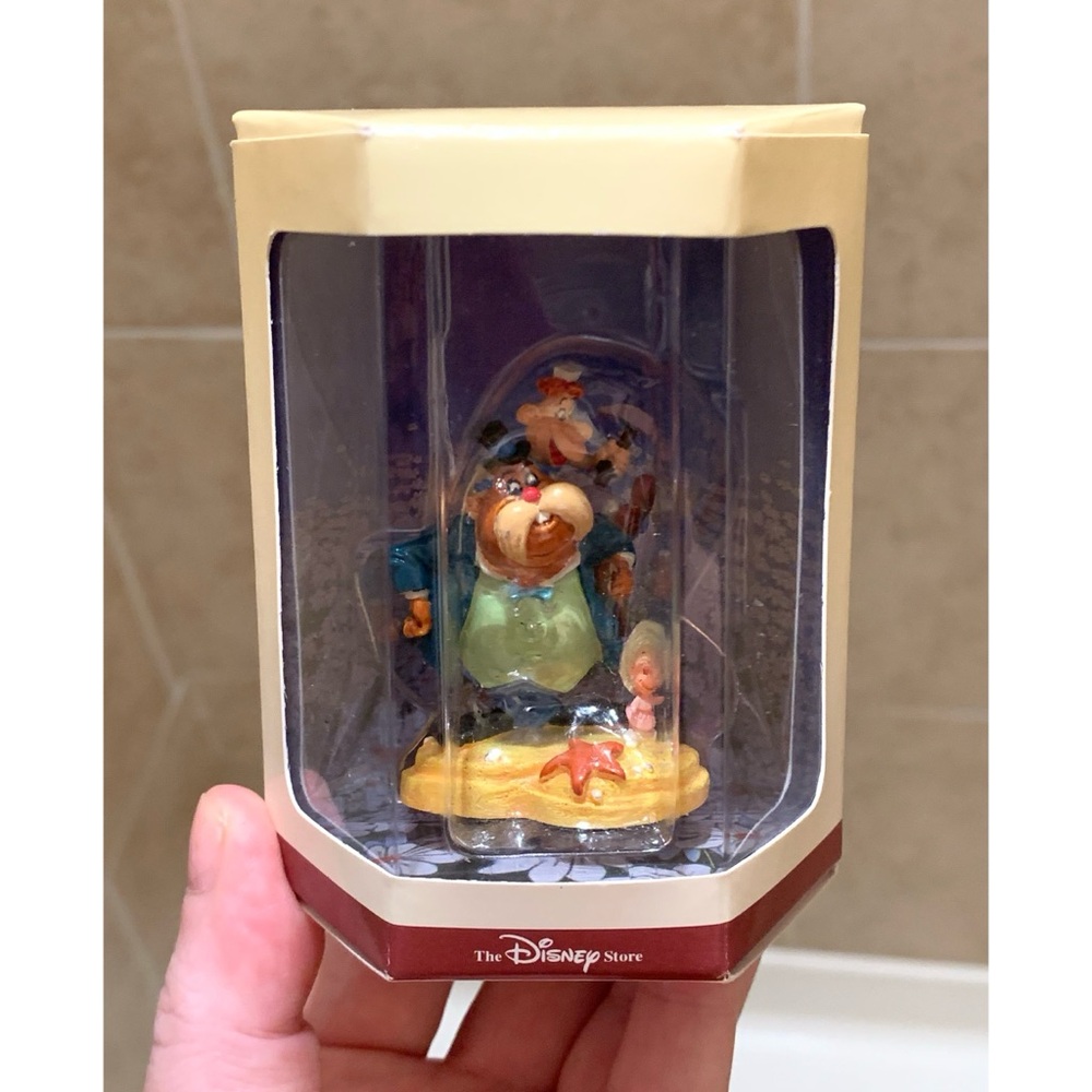 Disney Tiny Kingdom Alice in Wonderland Walrus & Carpenter Figurine